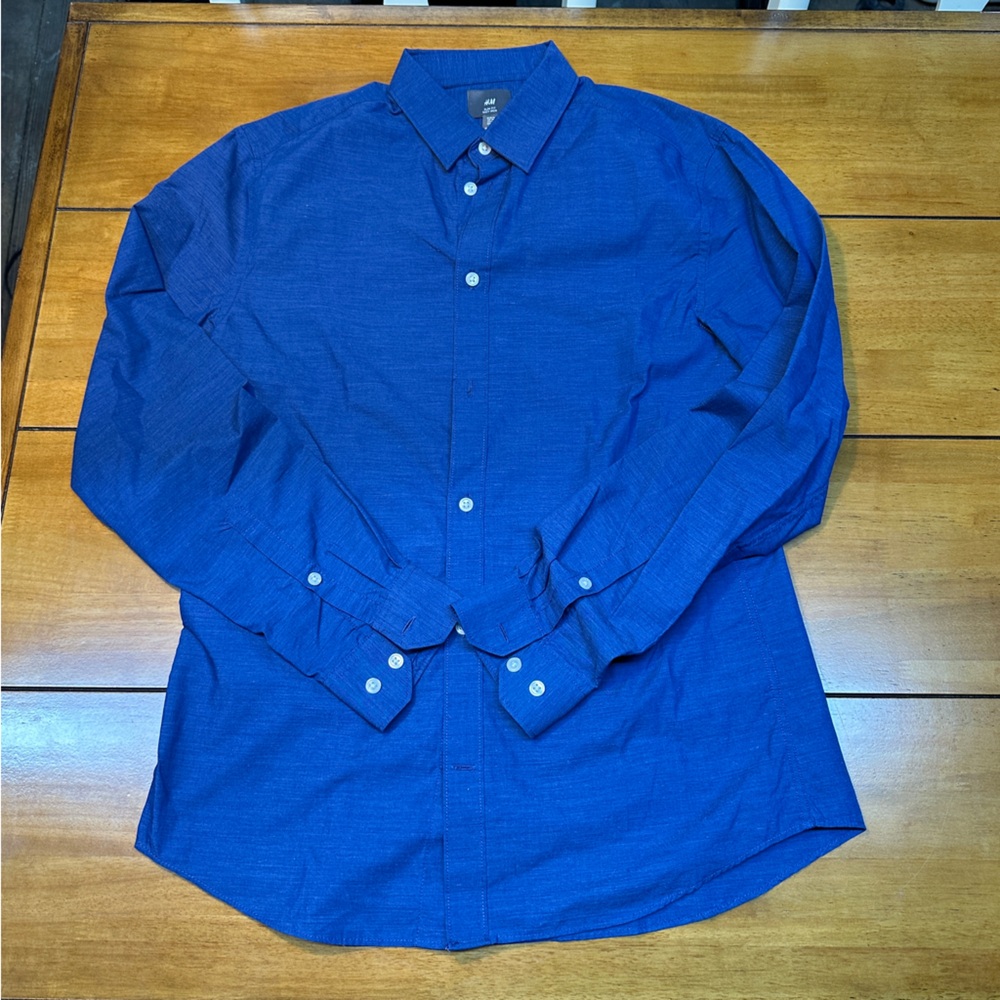 H&M Men's Casual Button-Down Shirt in Cobalt Blue